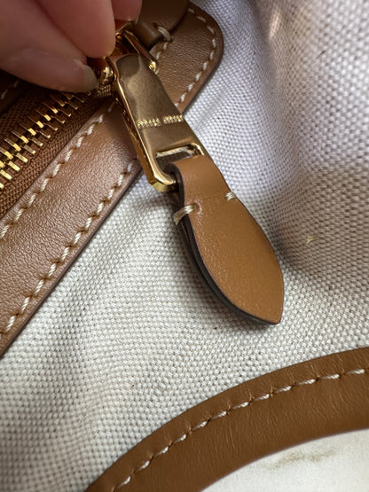 MIU MIU Ivy Tote Regular 淺棕色