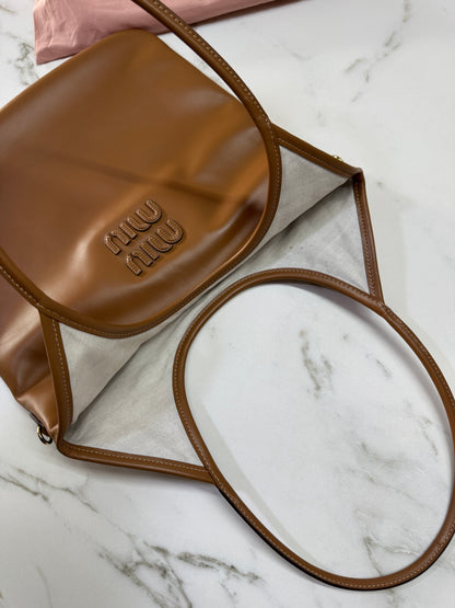 MIU MIU Ivy Tote Regular 淺棕色