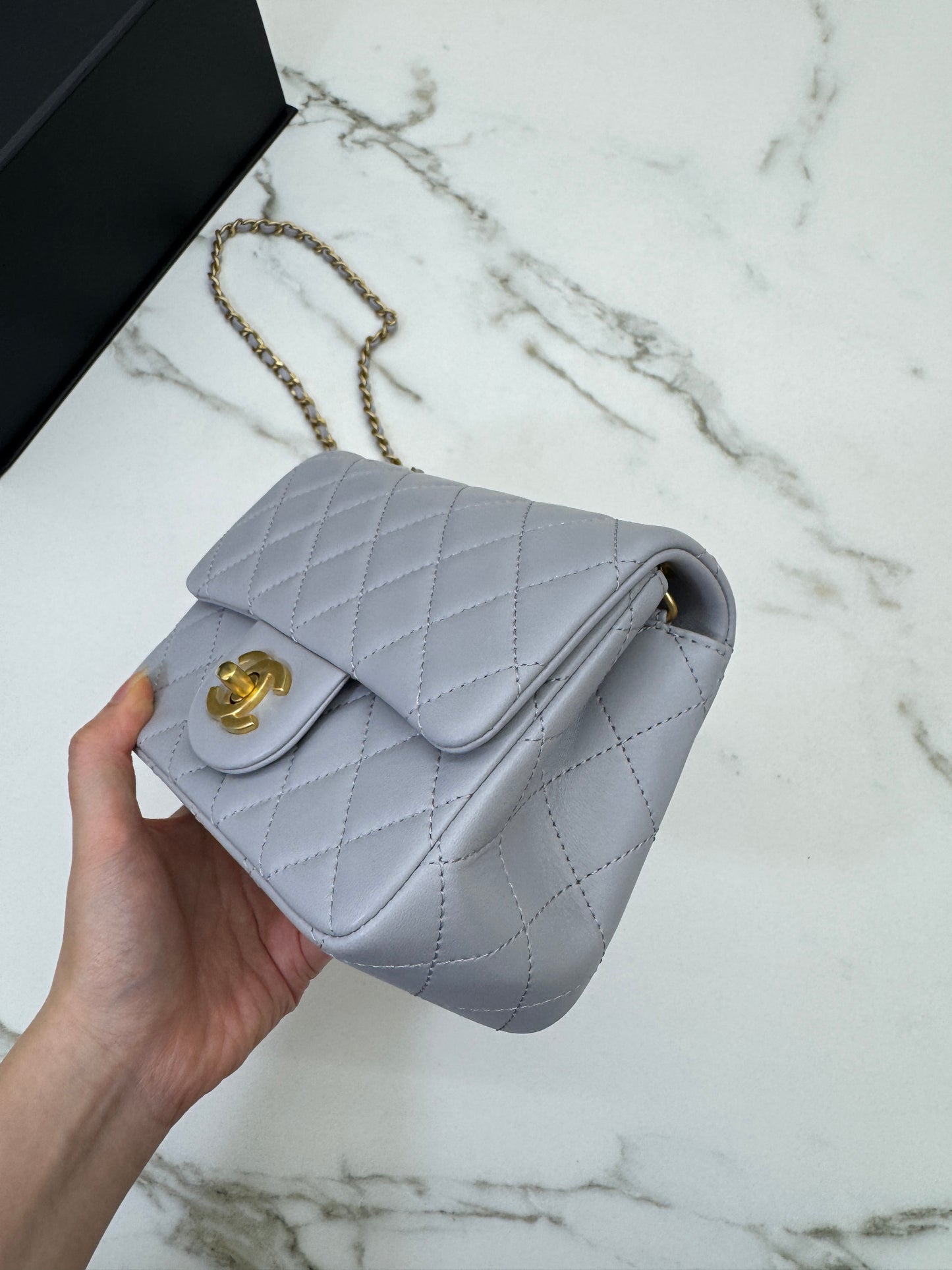 CHANEL Mini CF17 金球方胖子淺灰
