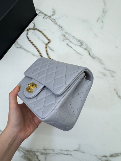 CHANEL Mini CF17 金球方胖子淺灰