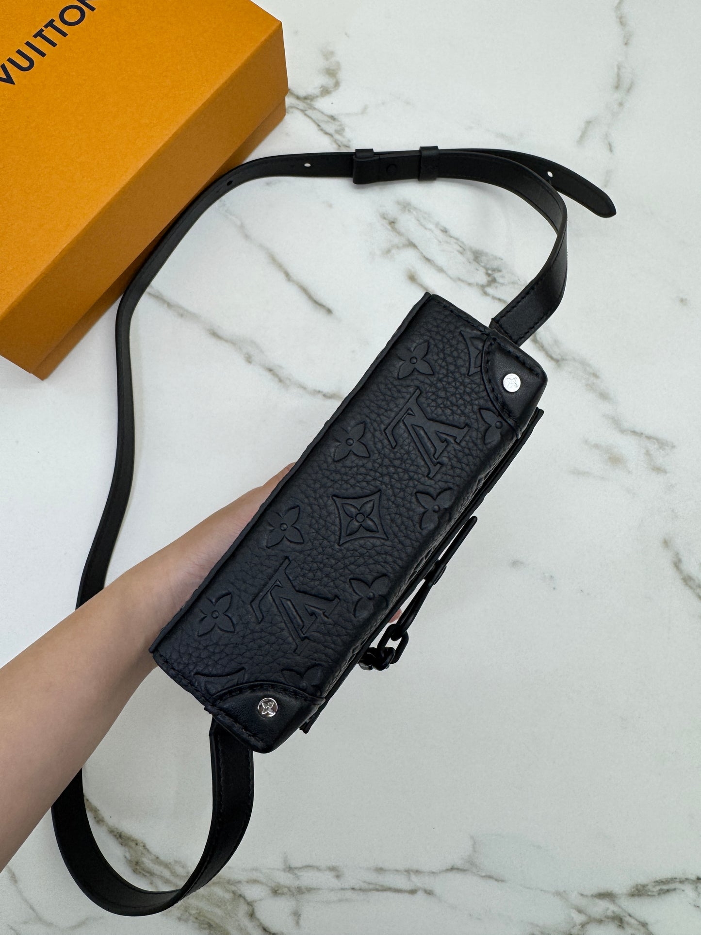 LV Steamer Wearable Wallet - Monogram Taurillon Leather