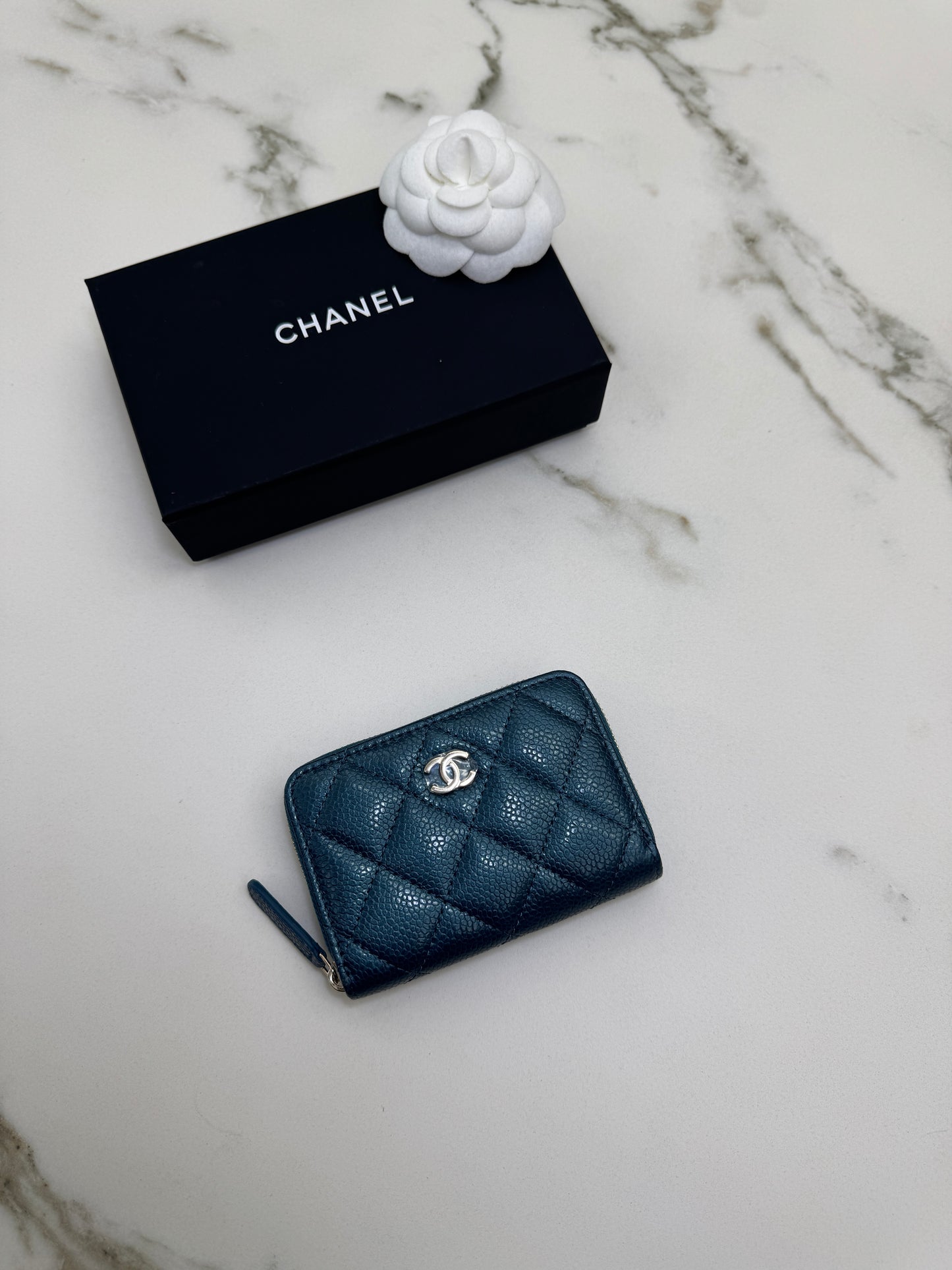 CHANEL 18S珠光藍 拉鏈零錢包 Iridescent Blue Coin Purse【Limited Edition】