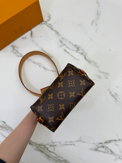 LV Nano Carryall