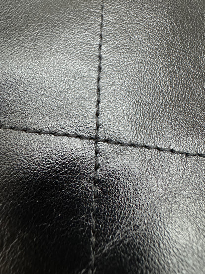 CHANEL Mini 22 Bag 黑銀 【同步最新磁吸扣版】