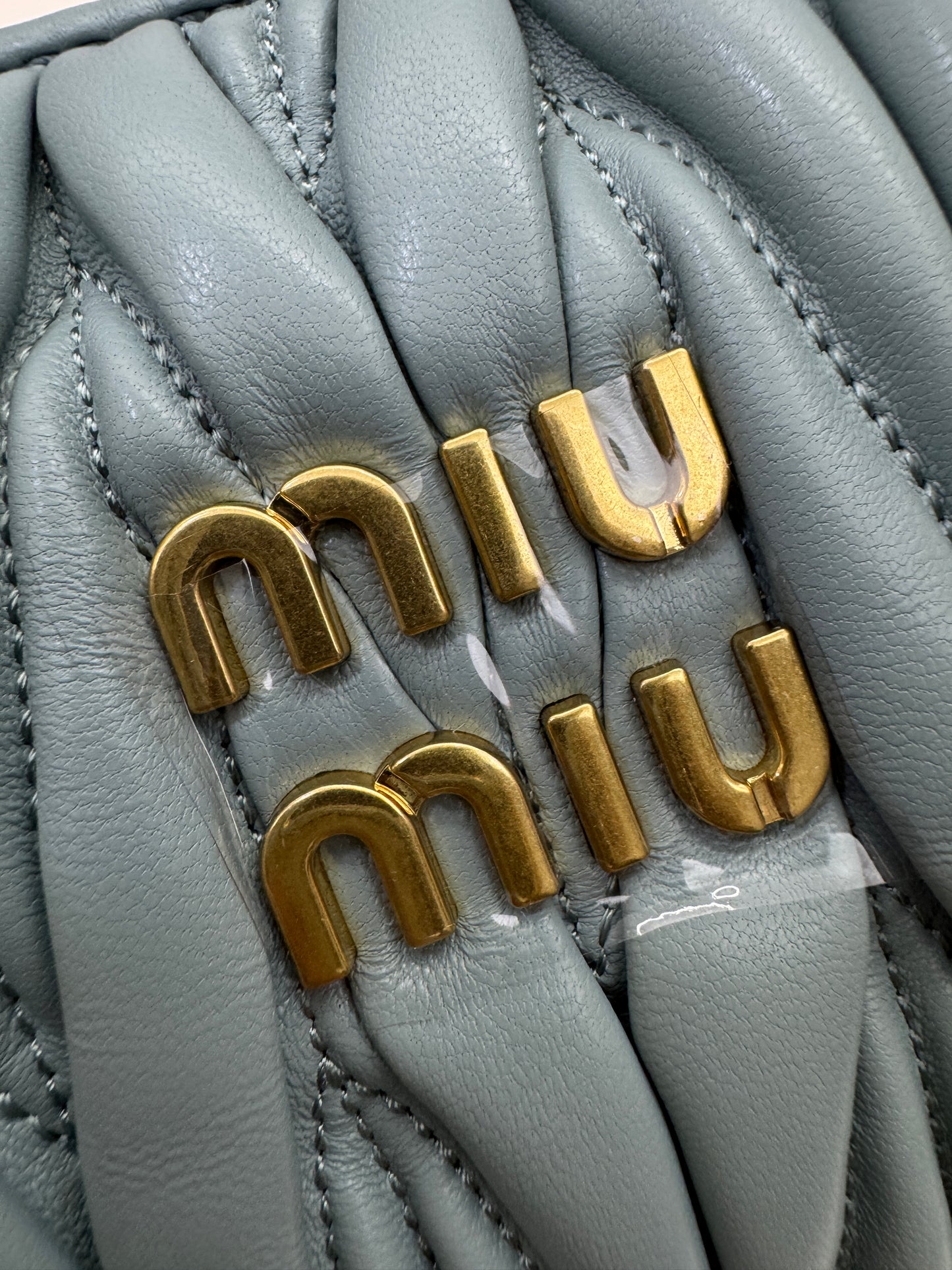 MIU MIU Wander Small 湖水藍