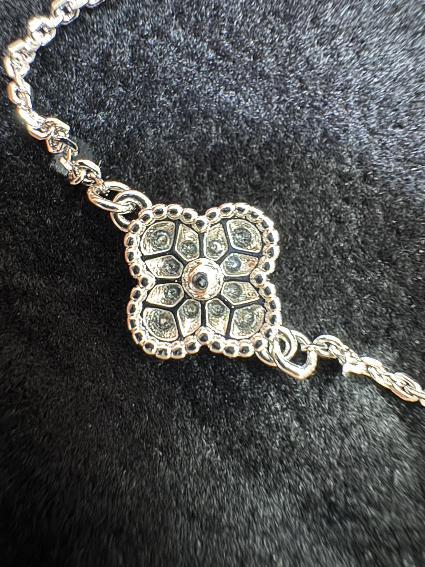 VCA Sweet Alhambra 滿鑽手鏈