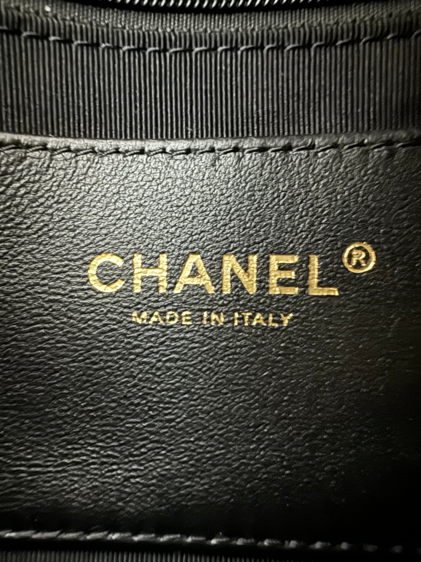 CHANEL 24P粗皮鏈hobo Jennie同款