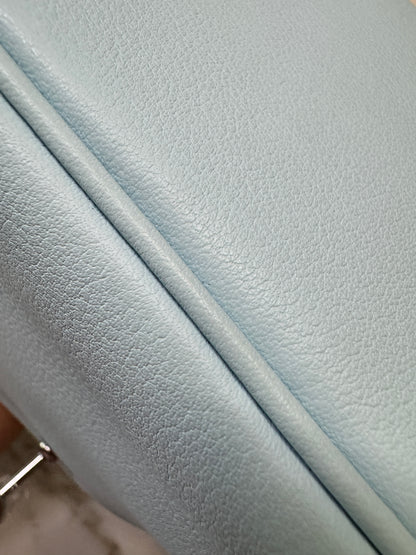 HERMES Mini Lindy 霧霾藍T0 銀扣 swift