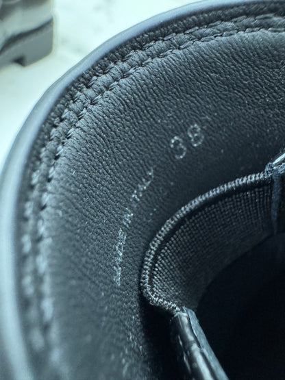 PRADA 光面皮革Loafers