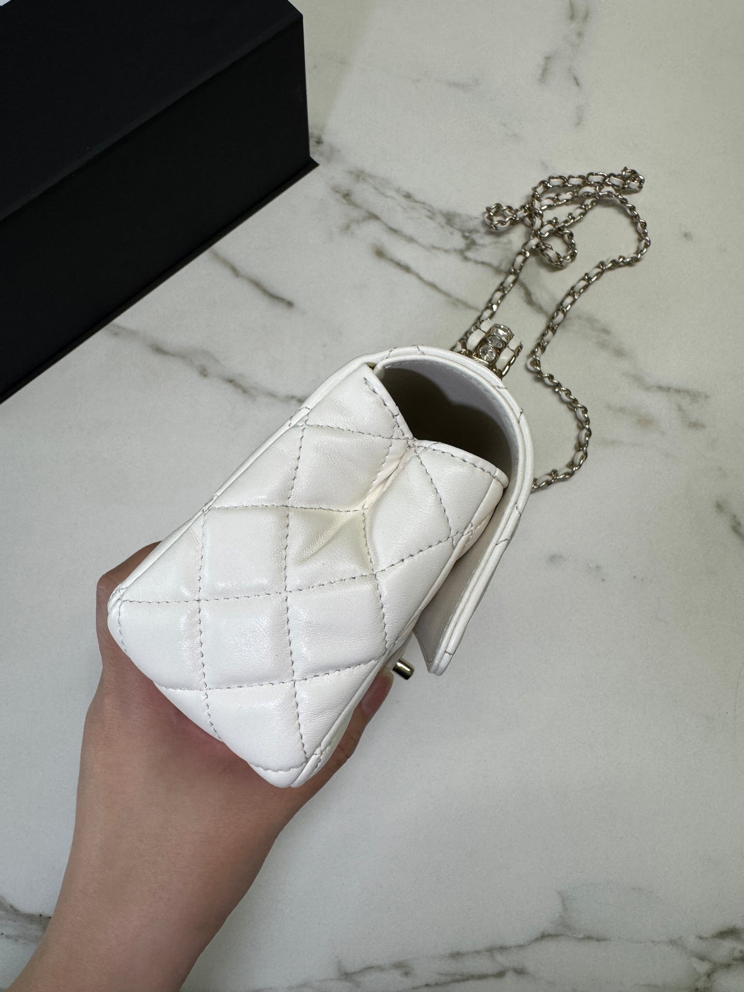 CHANEL 23A 水鑽 Mini CF Handle