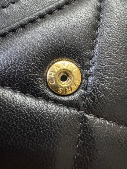 CHANEL 19 Card Holder