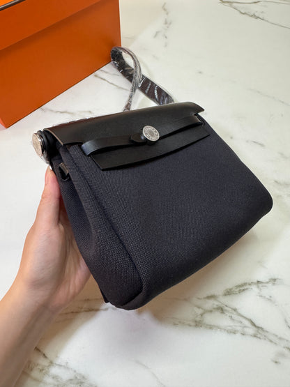 HERMES Mini Herbag 黑銀