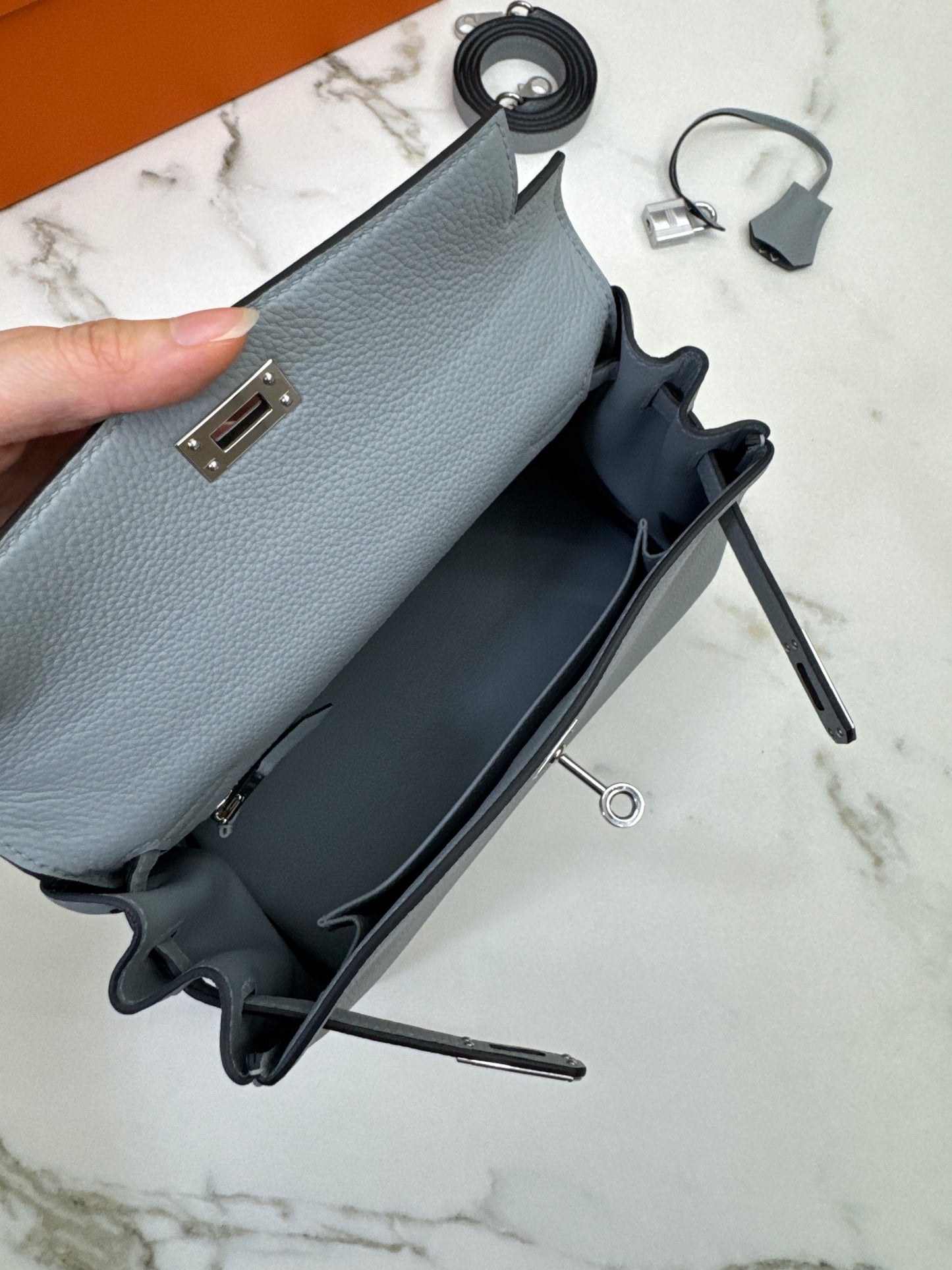 HERMES Kelly 25 Togo內縫 木偶灰銀扣 Gris Pantin PHW