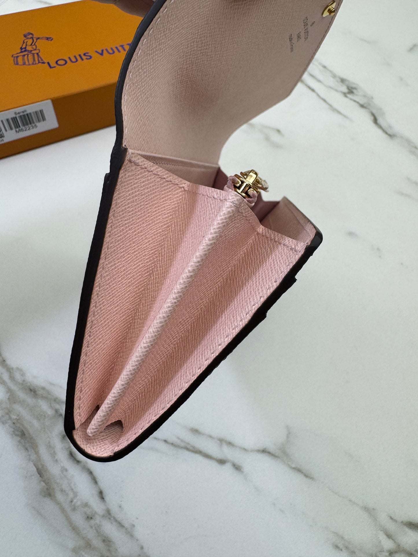 LV Sarah Wallet Rose Ballerine