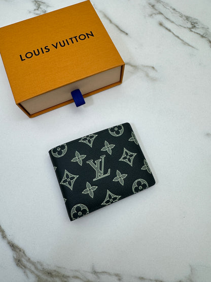LV M27150 兩摺錢包 深綠色壓花