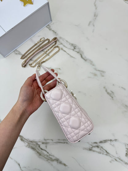 DIOR Mini Lady Dior 羊皮三格 淡粉色