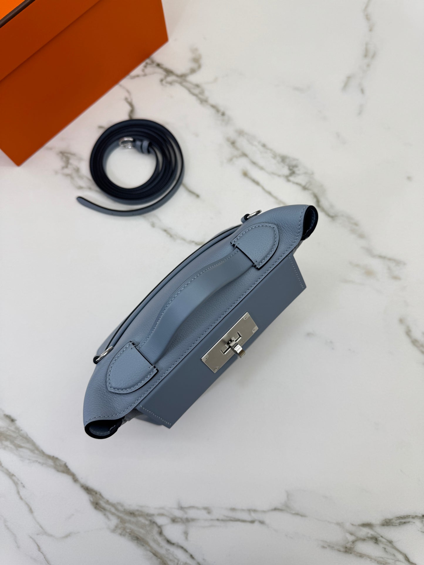HERMES Mini 2424 亞麻藍銀扣 Evercolor Blue Lin PHW