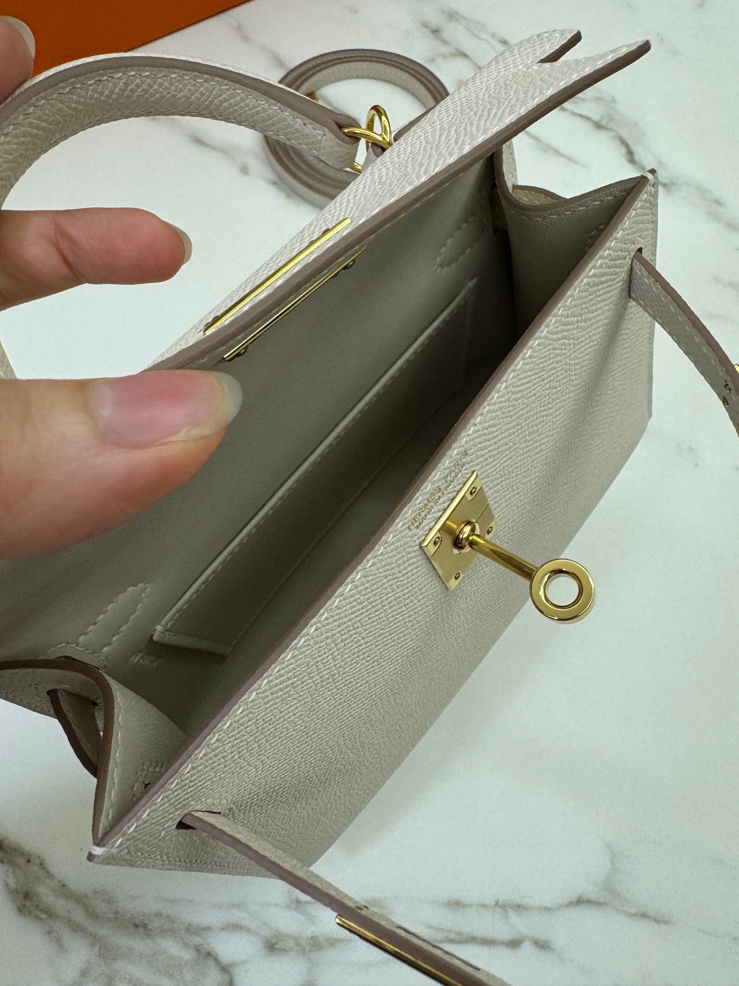 HERMES Mini Kelly II 奶昔白金扣 Epsom GHW