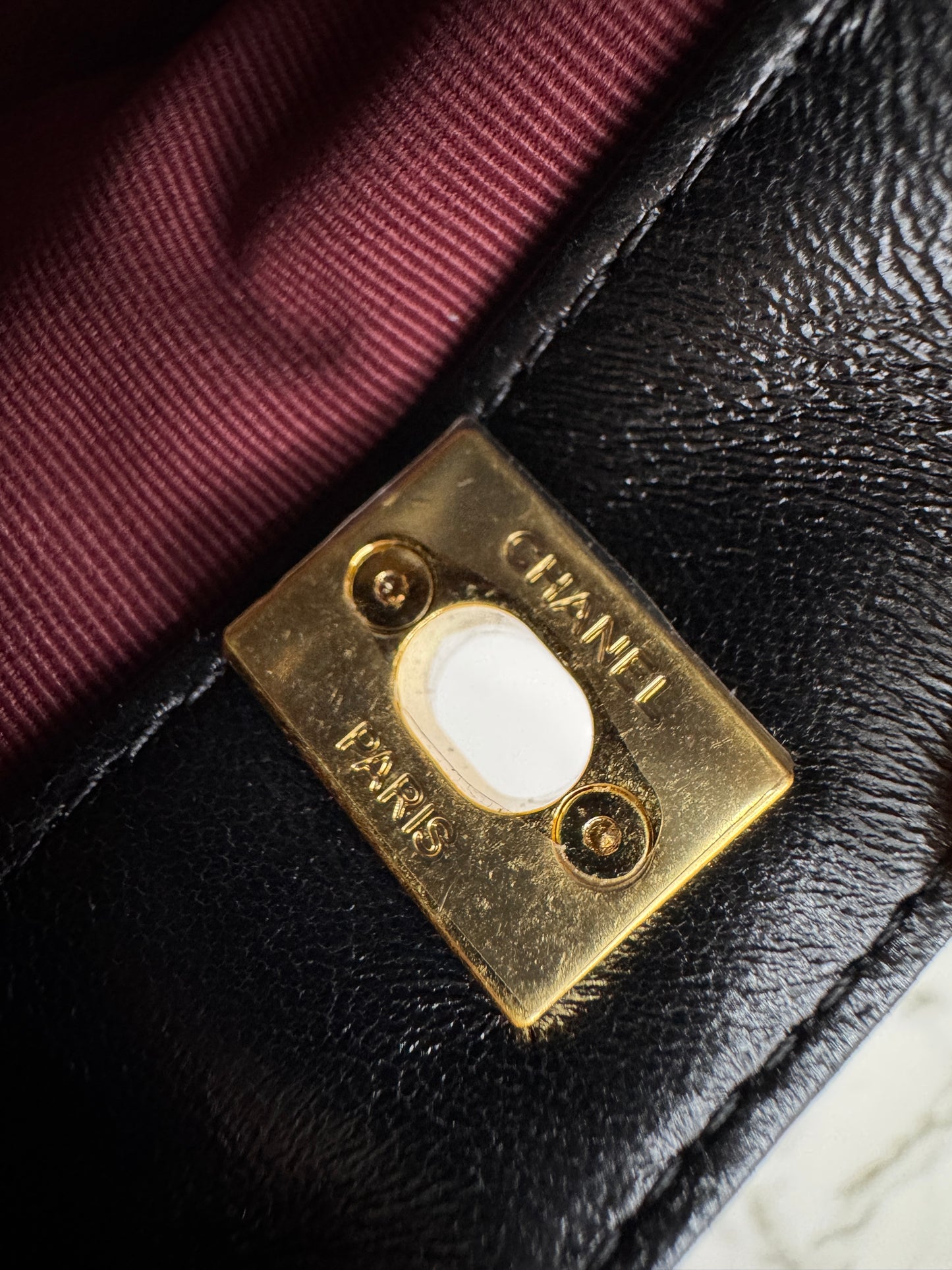 CHANEL 24K 金幣相機包 Medium