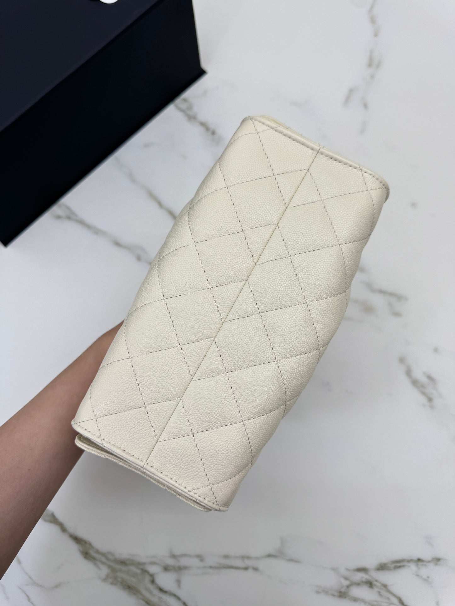 CHANEL Mini 25Bag 米色