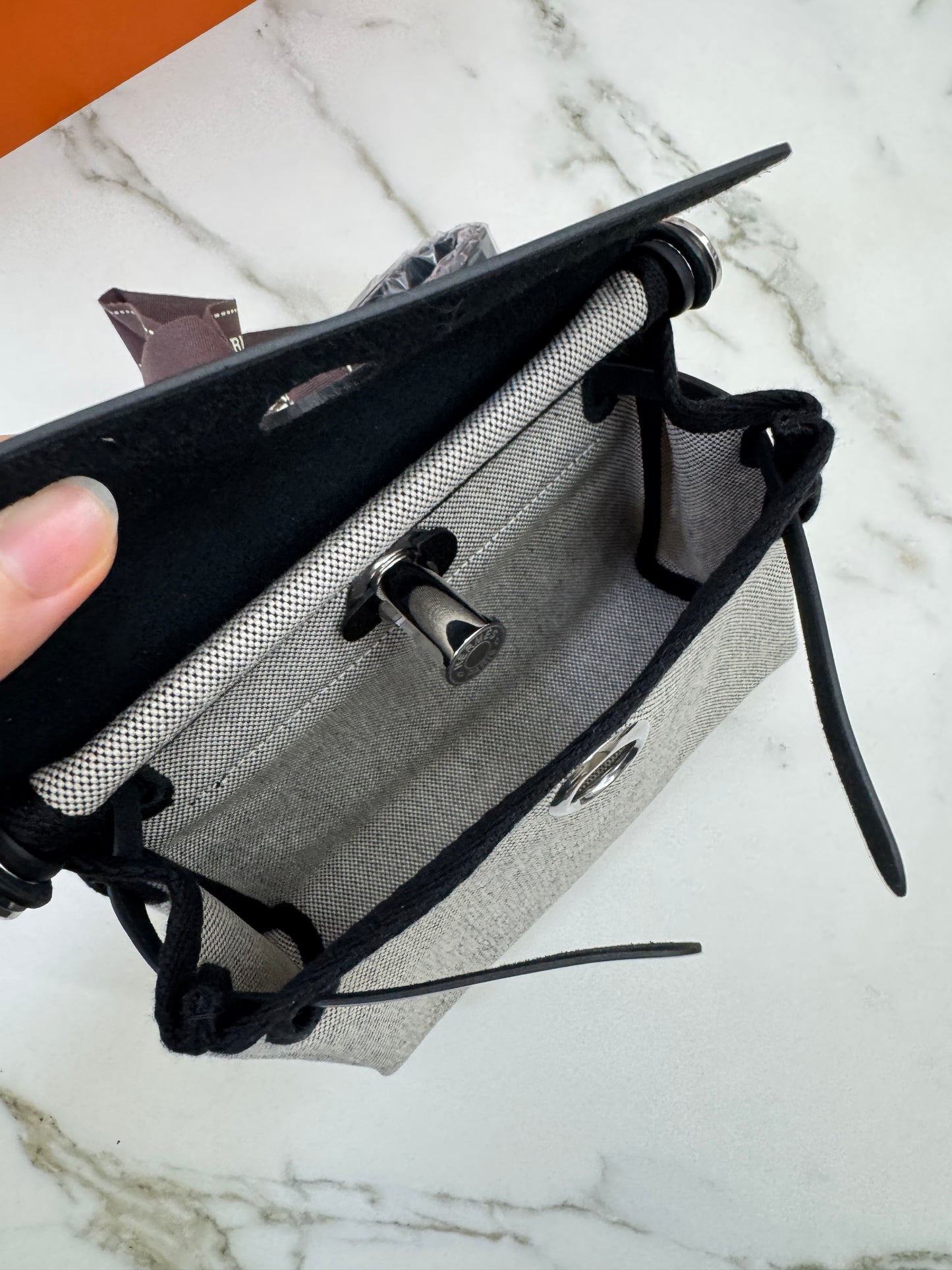 HERMES Mini Herbag 熊貓黑扣