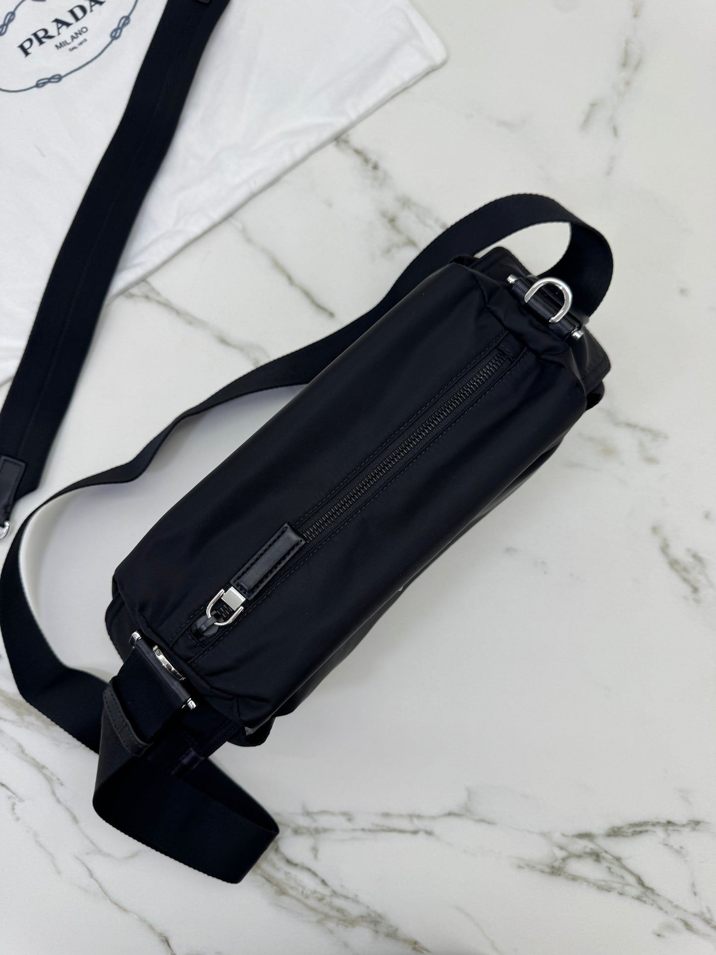 PRADA Explore 男裝 Re-nylon