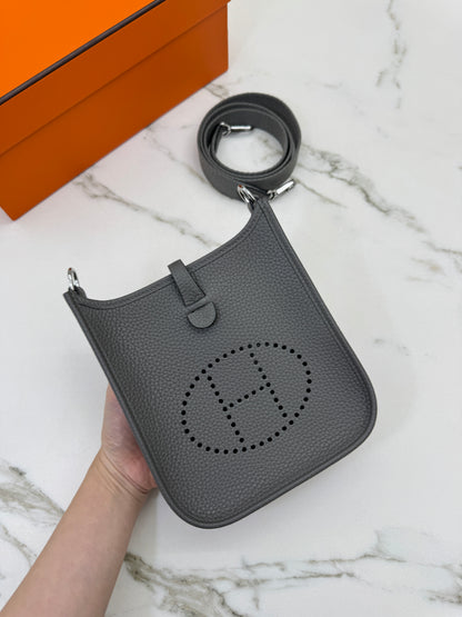 HERMES Mini Evelyne 積雨雲灰銀扣 Gris Meyer PHW