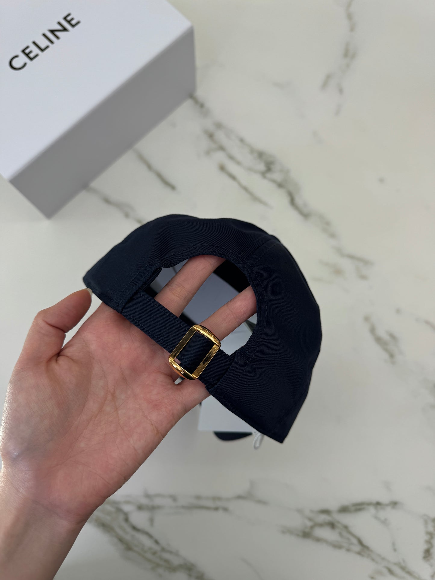 CELINE 黃色C字鴨舌帽 藏藍色