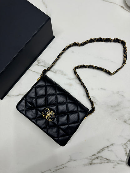 CHANEL 19系列 豆腐包 皺摺牛皮 黑色