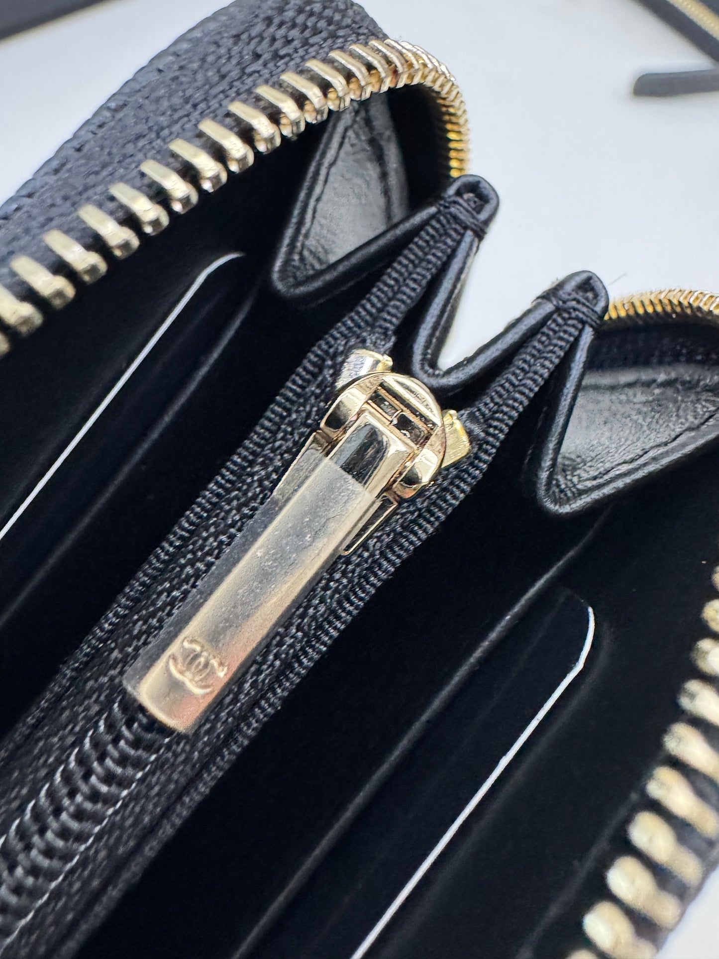 CHANEL 24B半鑽扣 加大零錢包 可放對摺紙幣