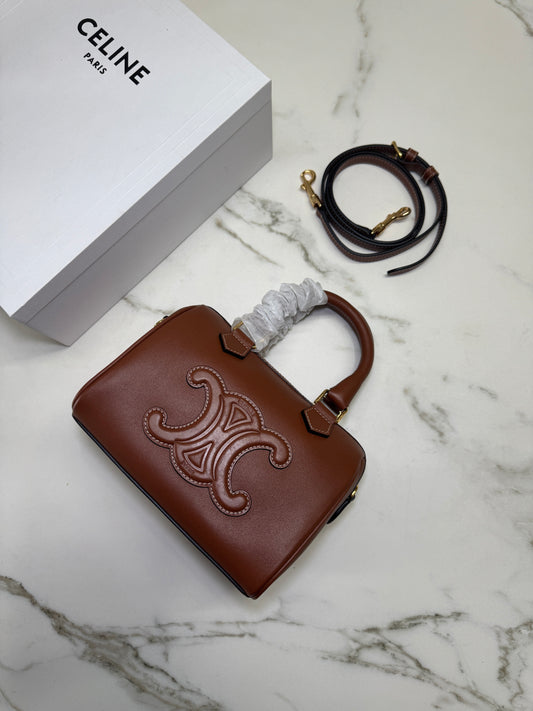 CELINE Triomphe Boston 棕色