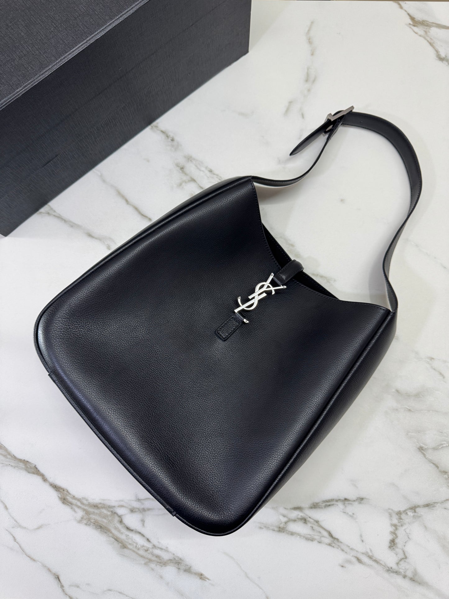 YSL LE 5 A 7 Hobo 黑銀 Large
