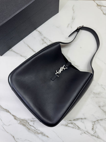 YSL LE 5 A 7 Hobo 黑銀 Large