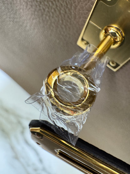 HERMES Kelly Danse 馬爾法米金扣 Evercolor 8Q GHW