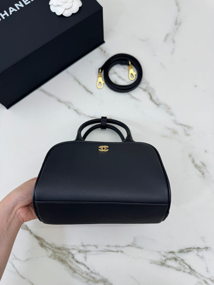CHANEL 26A Mini 保齡球包 黑色