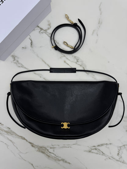 CELINE Soft Triomphe Half Moon 黑色