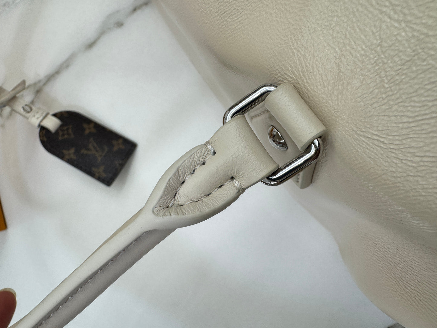 LV Speedy Cargo Vibe 白色油臘皮