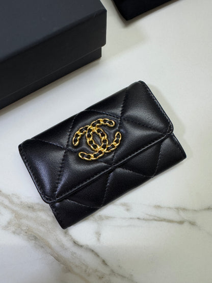 CHANEL 19 Card Holder