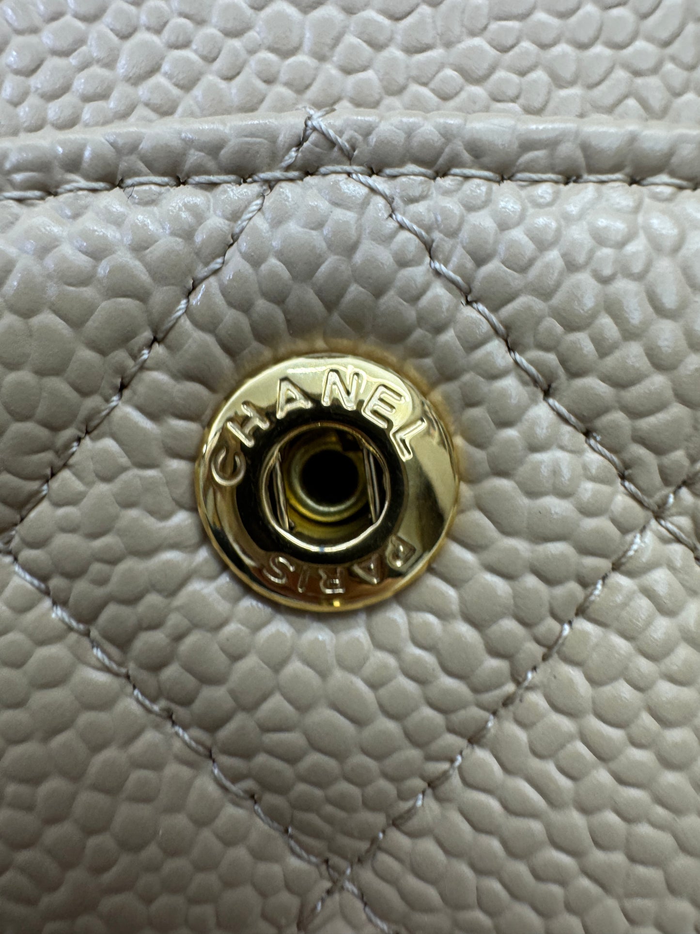 CHANEL CF23 Small 米杏色牛皮金扣 Beige Caviar Calfskin GHW