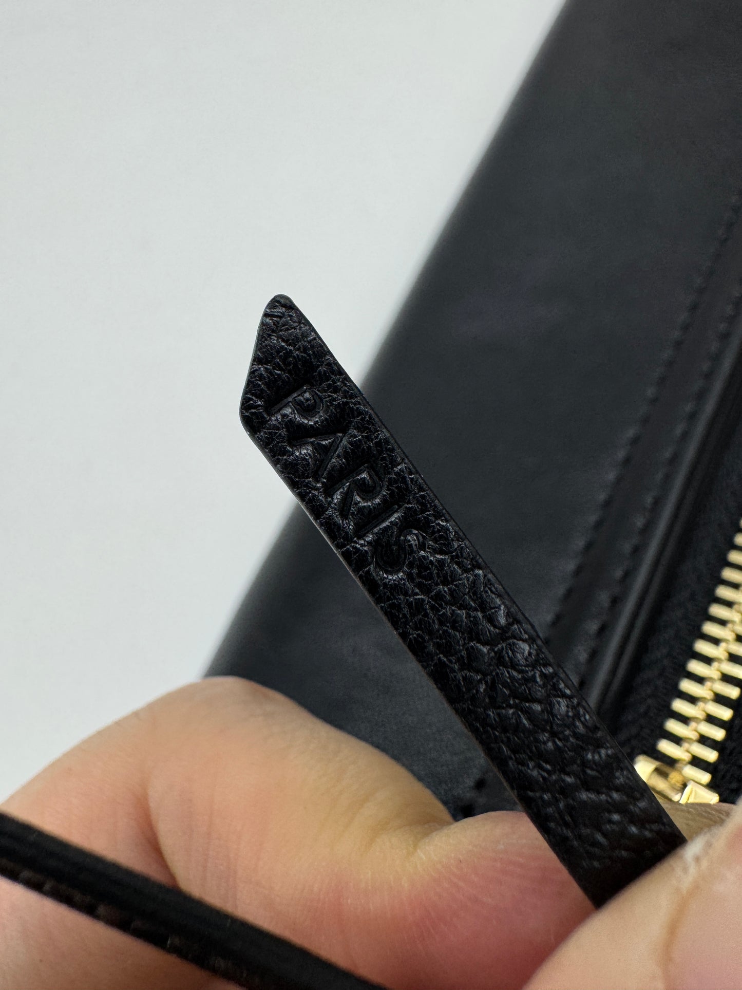 CELINE Soft Triomphe Half Moon 黑色