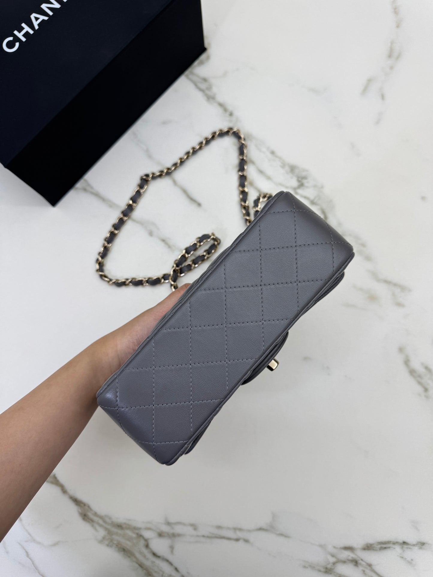 CHANEL Mini CF 深灰色羊皮淺金扣