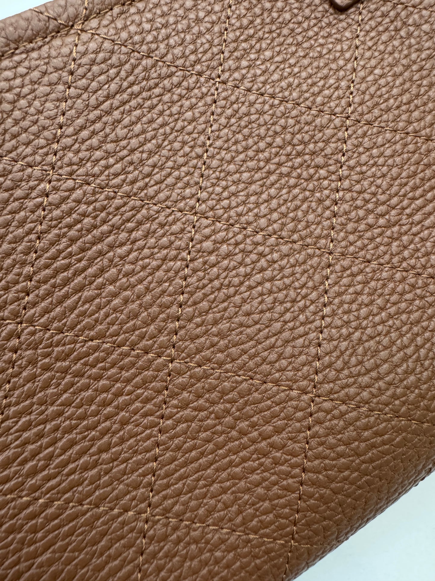 CHANEL 26S Shopping Bag 法棍包 焦糖棕