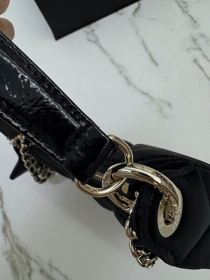 CHANEL 25N Coco Neige 滑雪系列 絲絨尼龍 半月Hobo