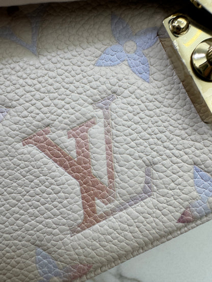 LV Pochette Metis East-West 漸變紫