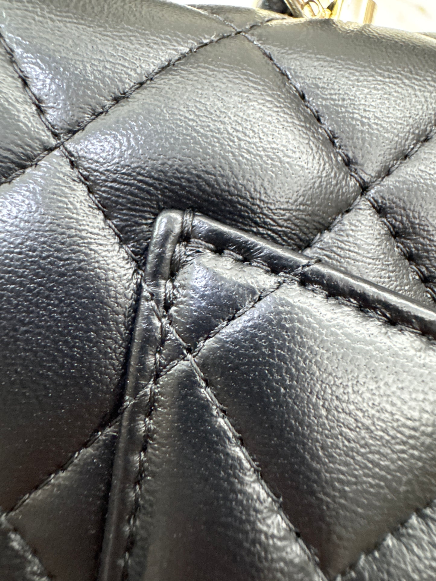 CHANEL Mini CF Handle 黑色羊皮淺金扣 Black Lambskin with GHE
