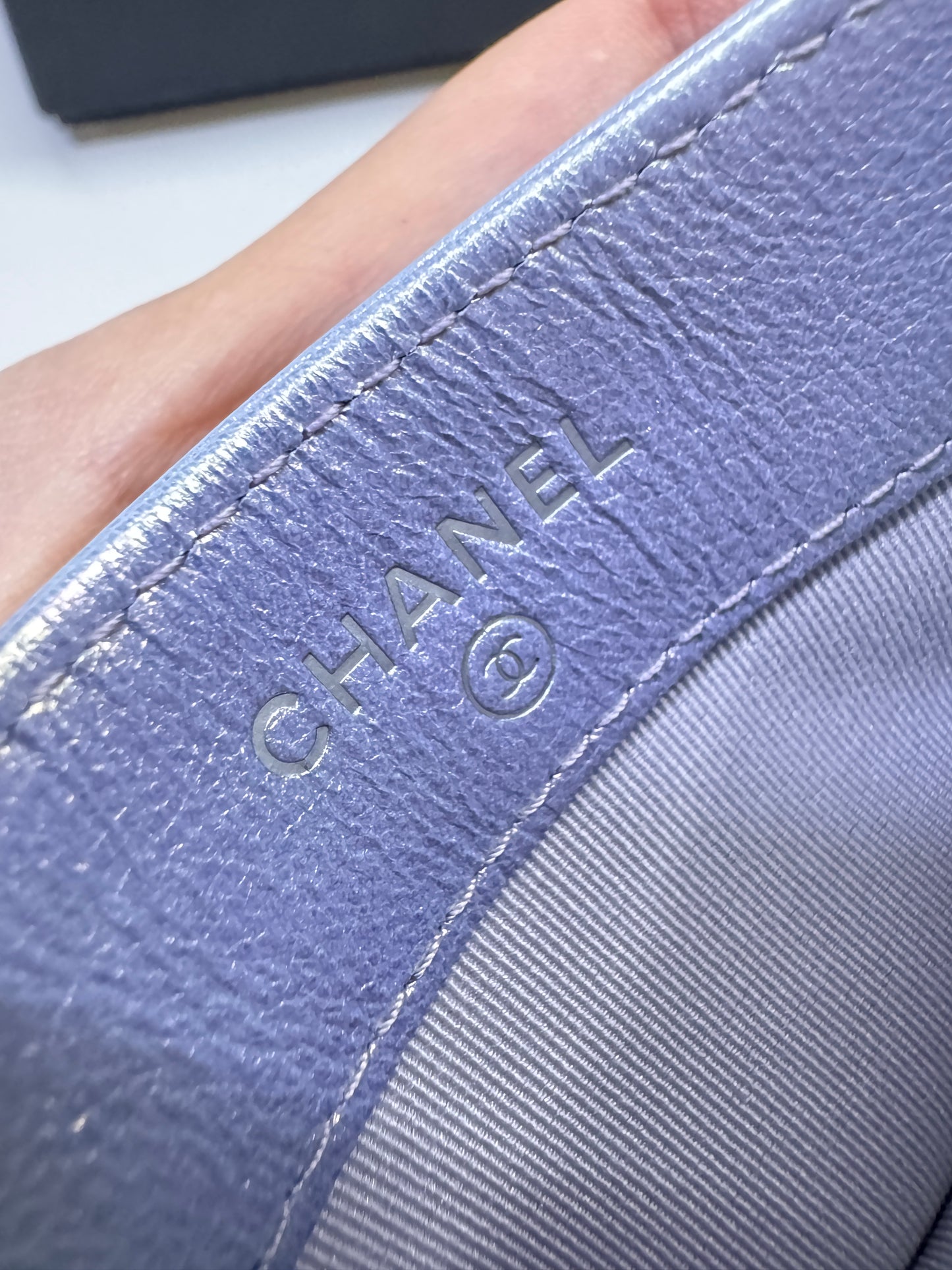 CHANEL 19卡包 22P人魚姬幻彩紫