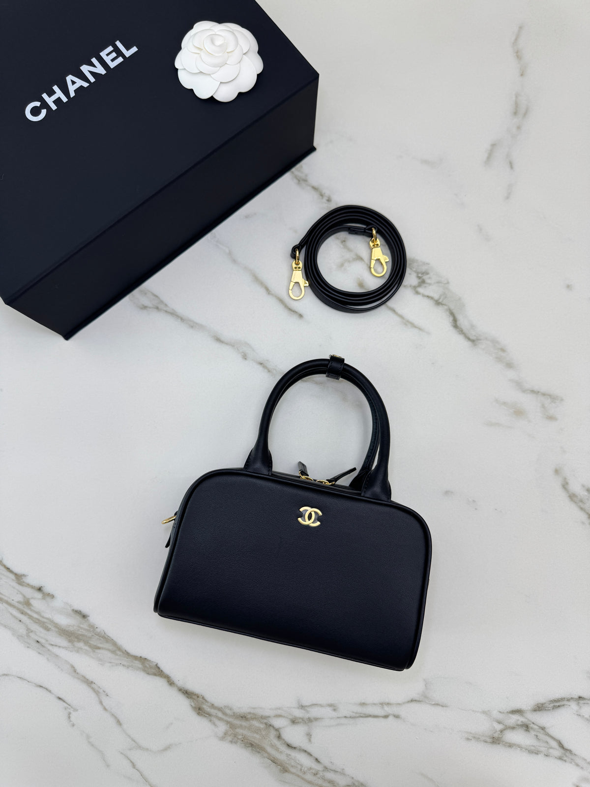 CHANEL 26A Mini 保齡球包 黑色