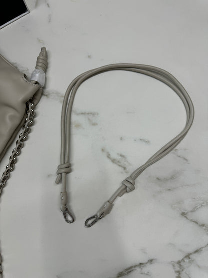 LOEWE Flamenco Purse 海鹽白 Medium Sea Salt