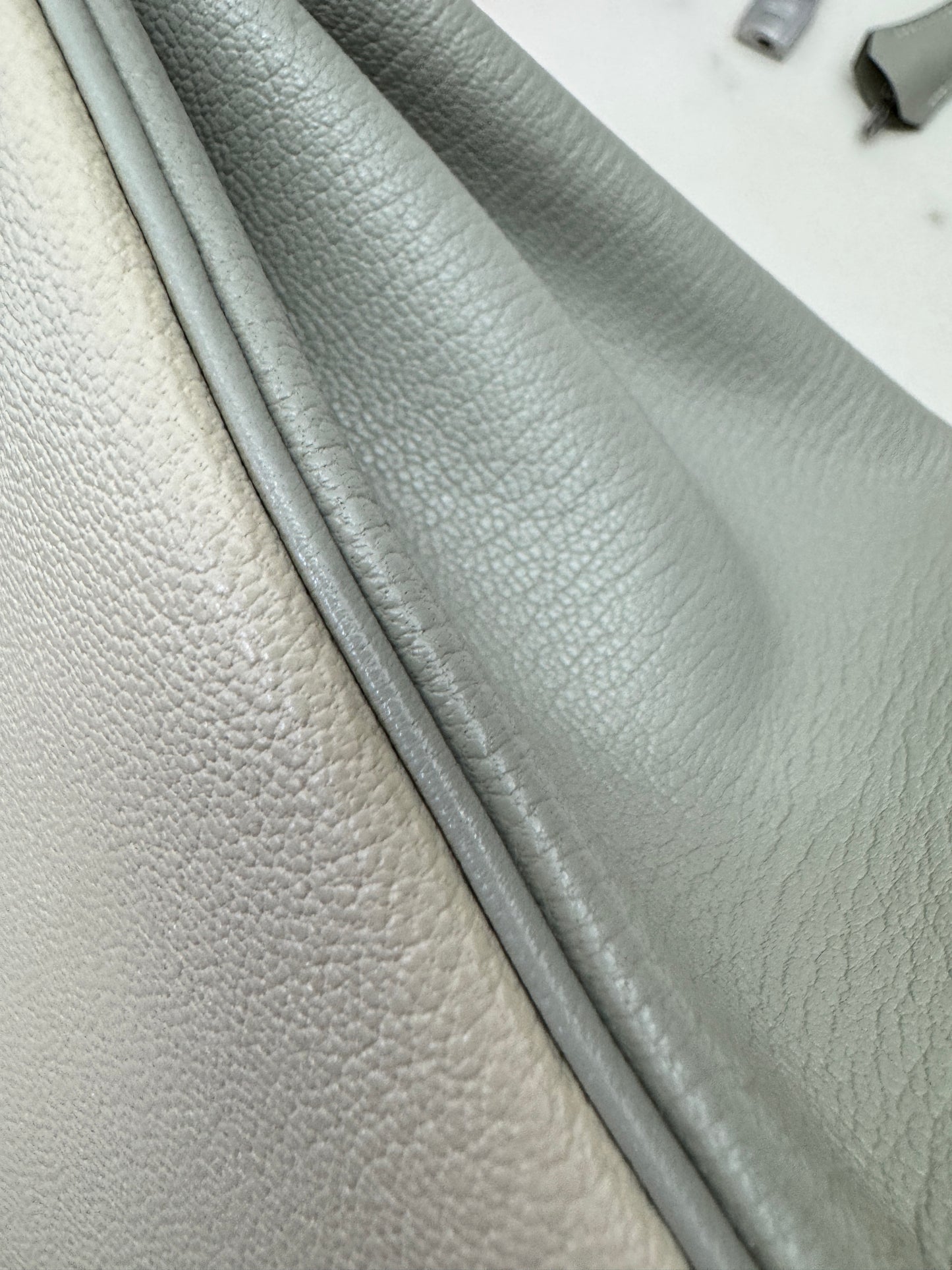 HERMES Birkin 25 SO 奶昔白拼珍珠灰 山羊皮 拉絲銀扣