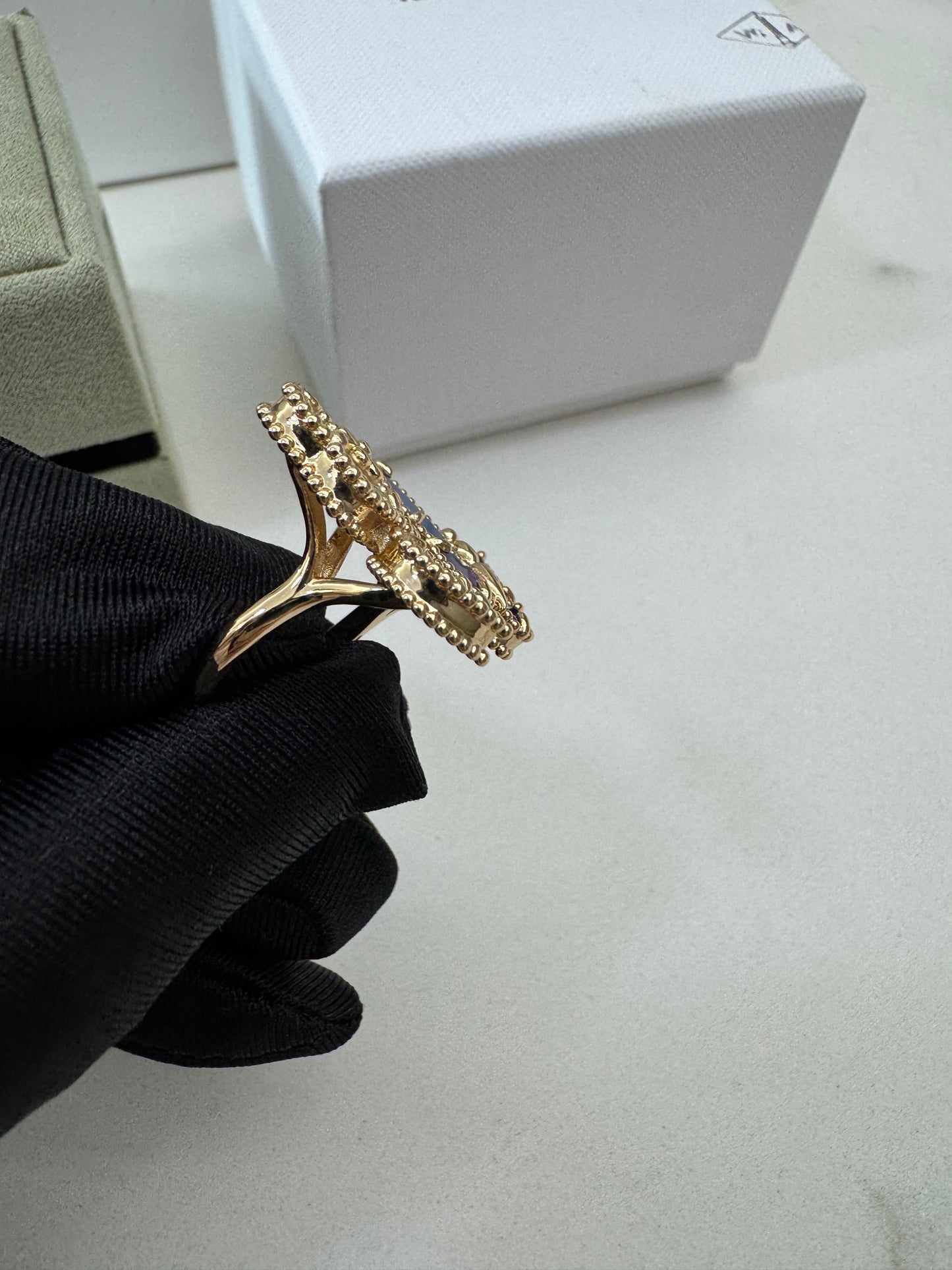 VCA Lucky Spring Ring 蝴蝶指間戒